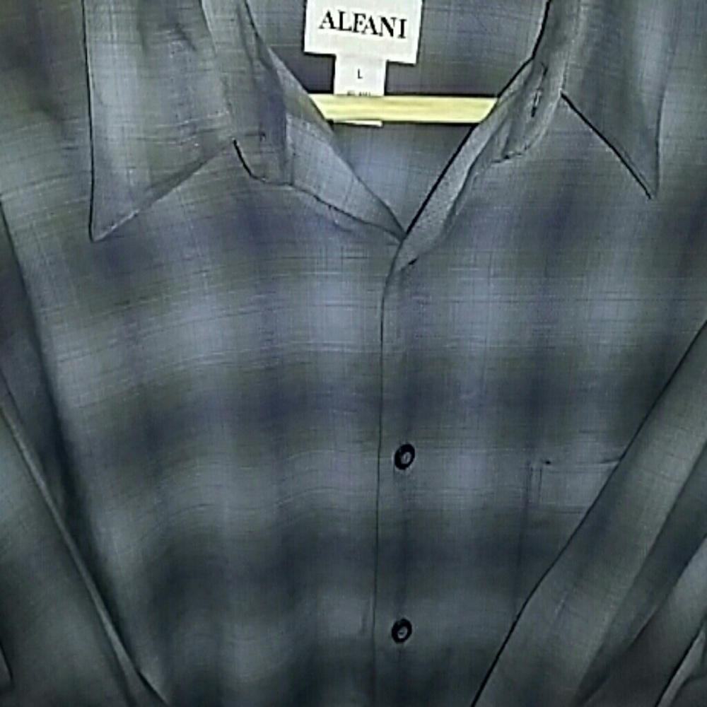 ALFANI MENS LONG  SLEEVE BUTTON DOWN SHIRT
